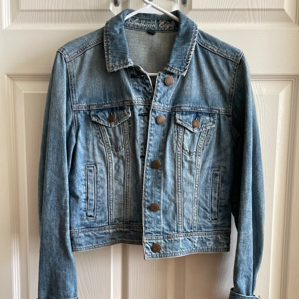 American Eagle slightly cropped jean jacket